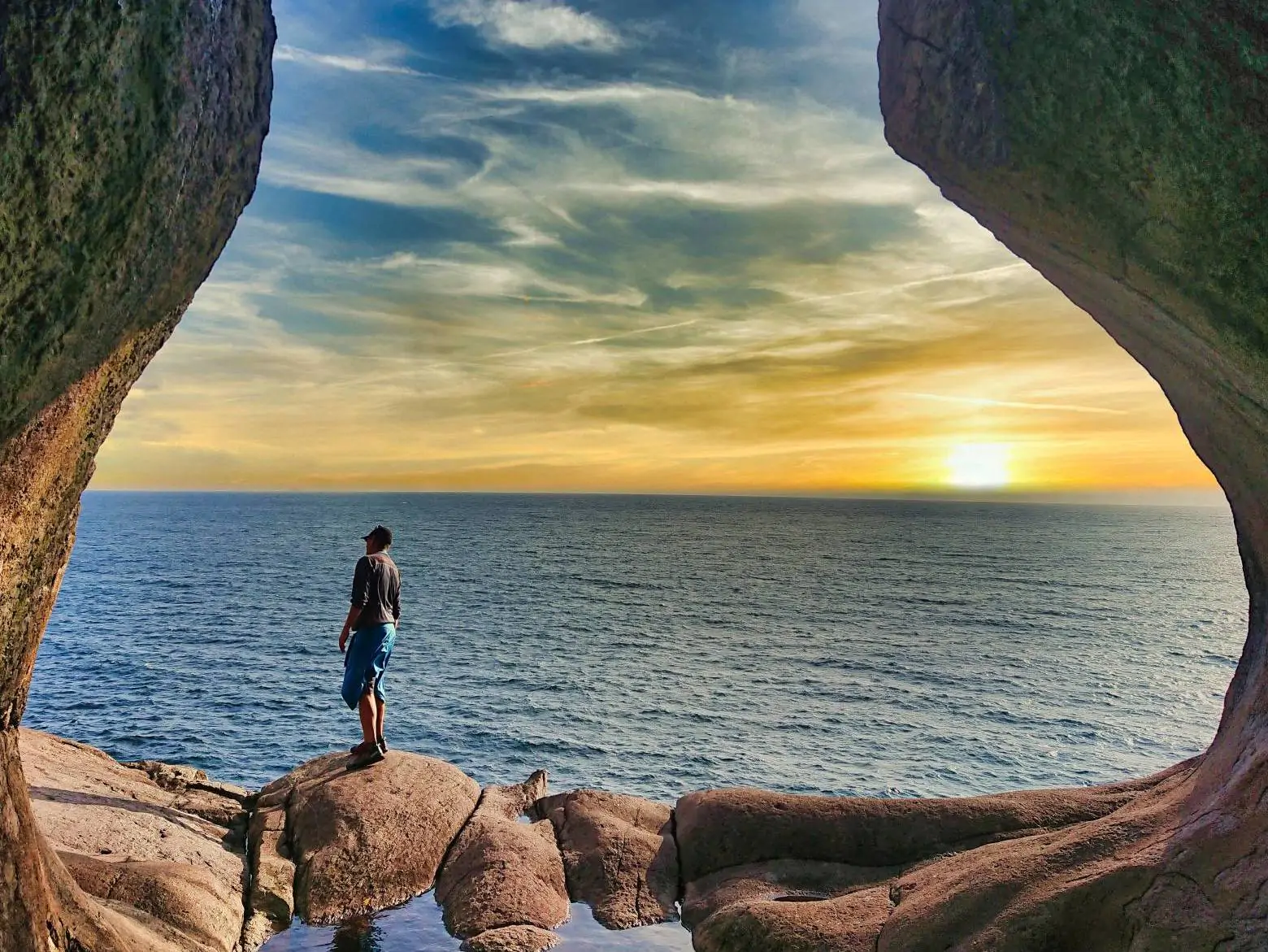 Brufjell-hiking-caves-potholes-norway-ana-sira-roligheten-troll-adventure-sea-oceanview-magma-geopark-instagram-friendly-1-1